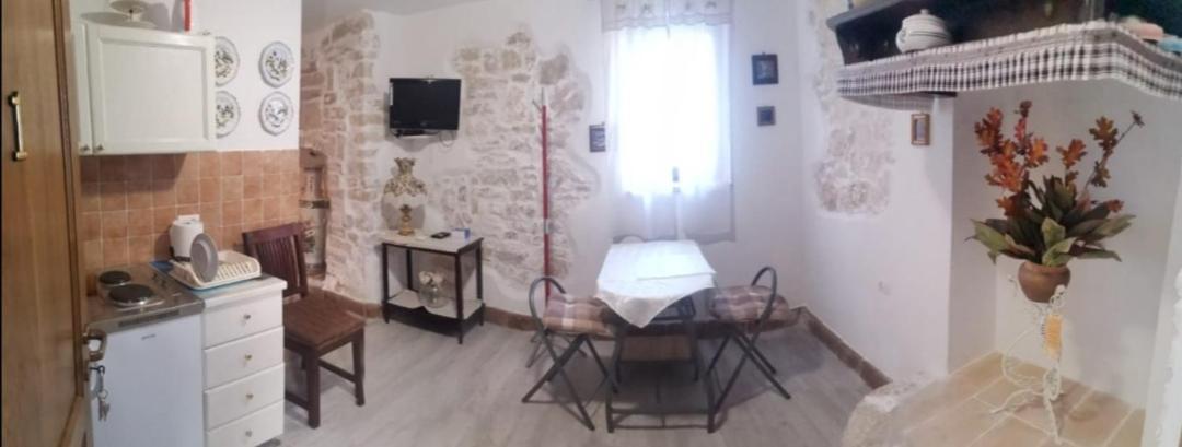Apartment Giulio - 10Mt To The Beach Rovinj Exteriér fotografie